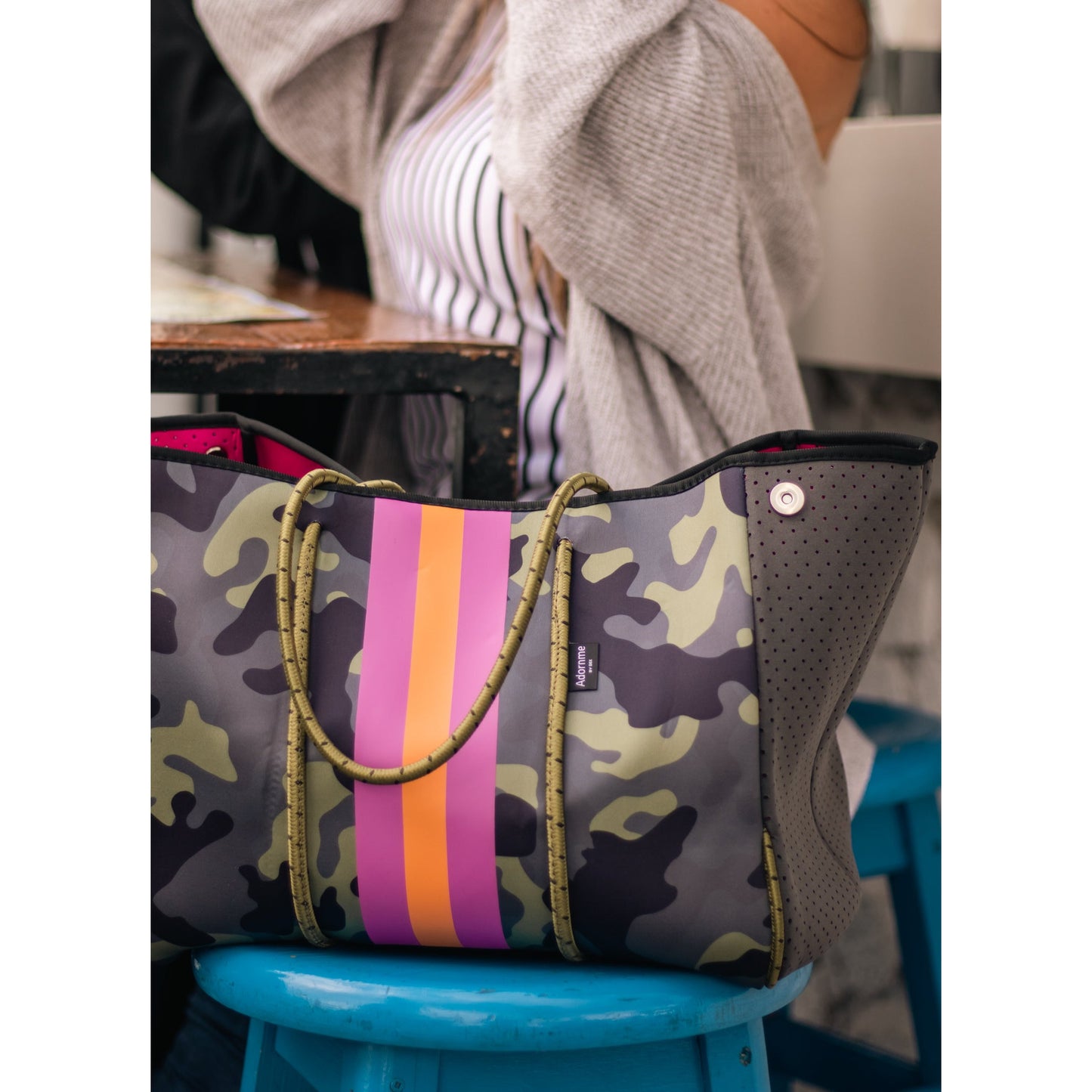 CAMO PINK TOTE